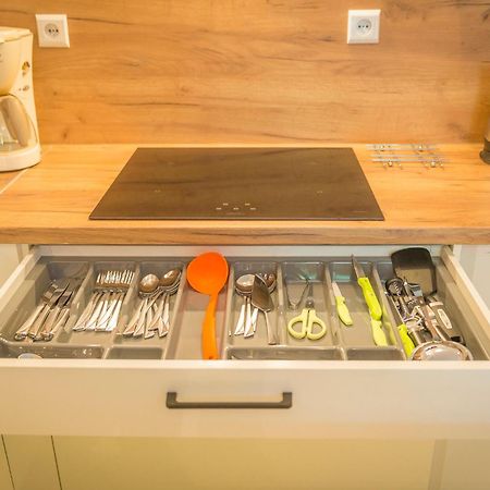 Parkowa Polana Myweek Apartment Polanica-Zdroj Bilik gambar