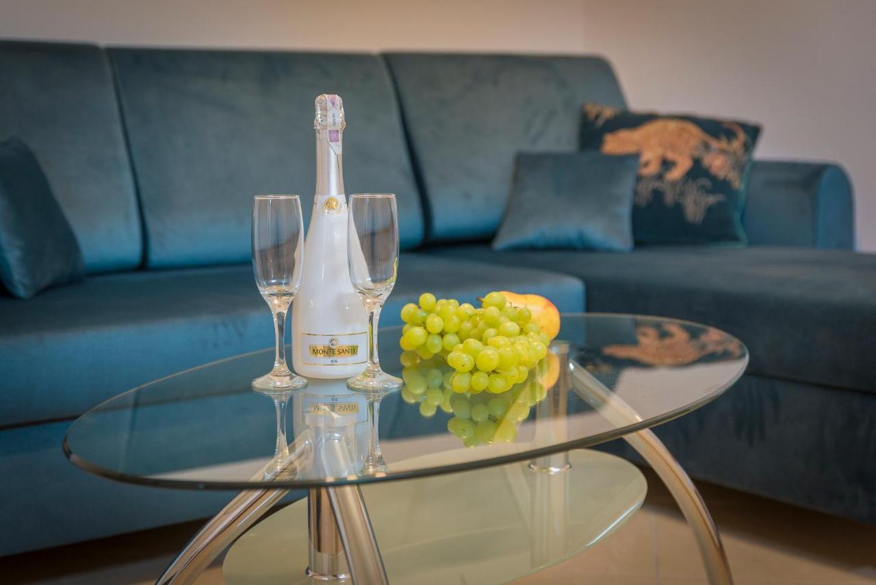 Parkowa Polana Myweek Apartment Polanica-Zdroj Bilik gambar