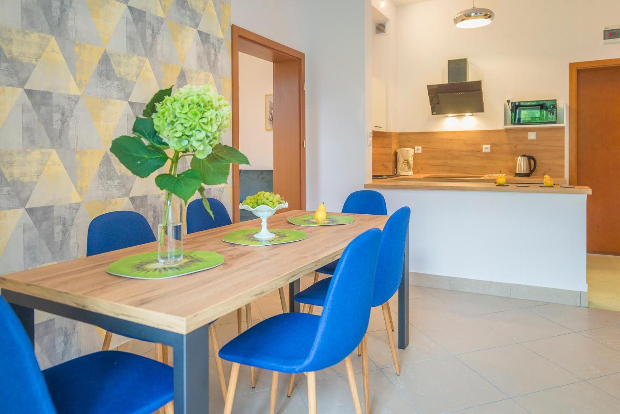 Parkowa Polana Myweek Apartment Polanica-Zdroj Bilik gambar