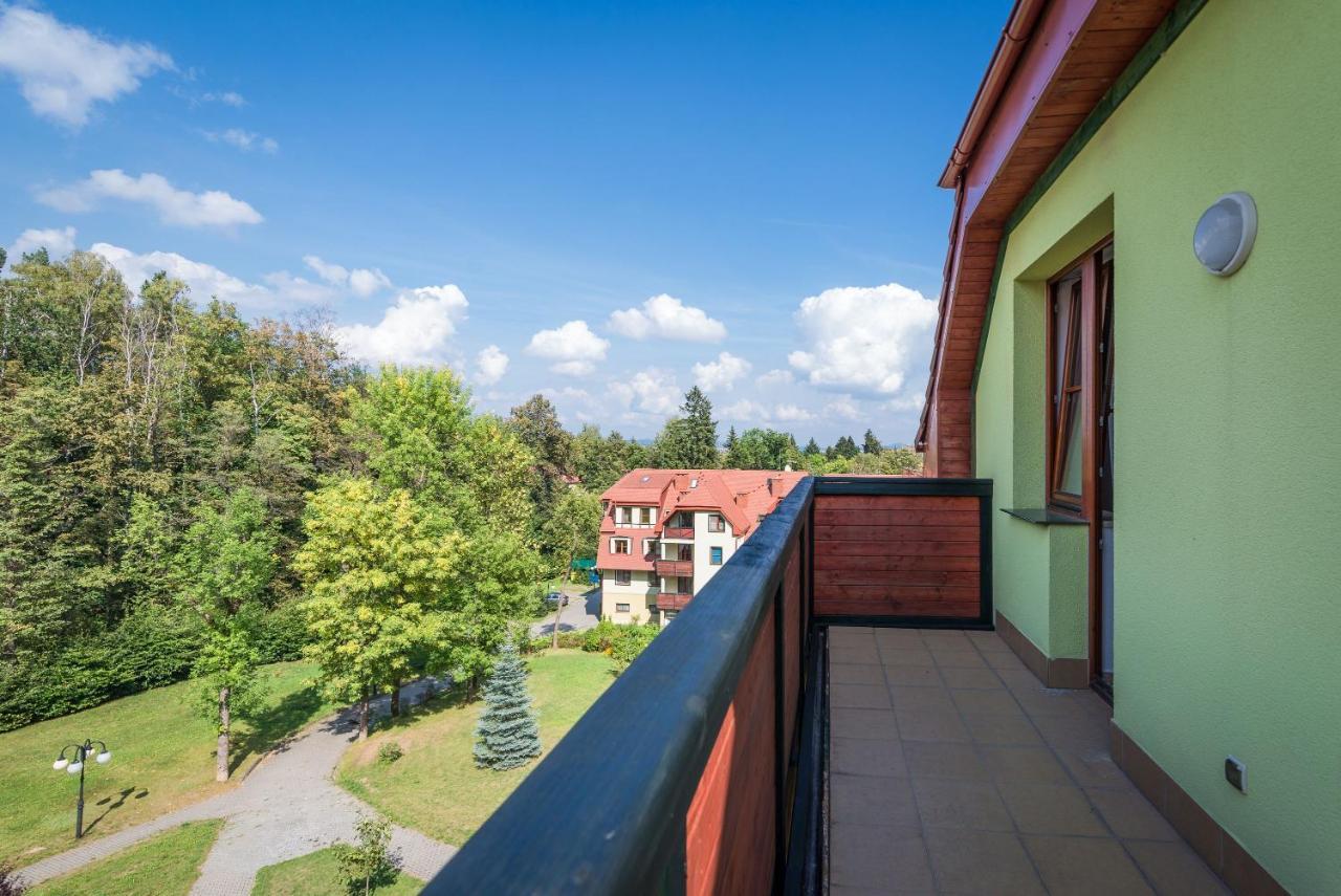 Parkowa Polana Myweek Apartment Polanica-Zdroj Luaran gambar