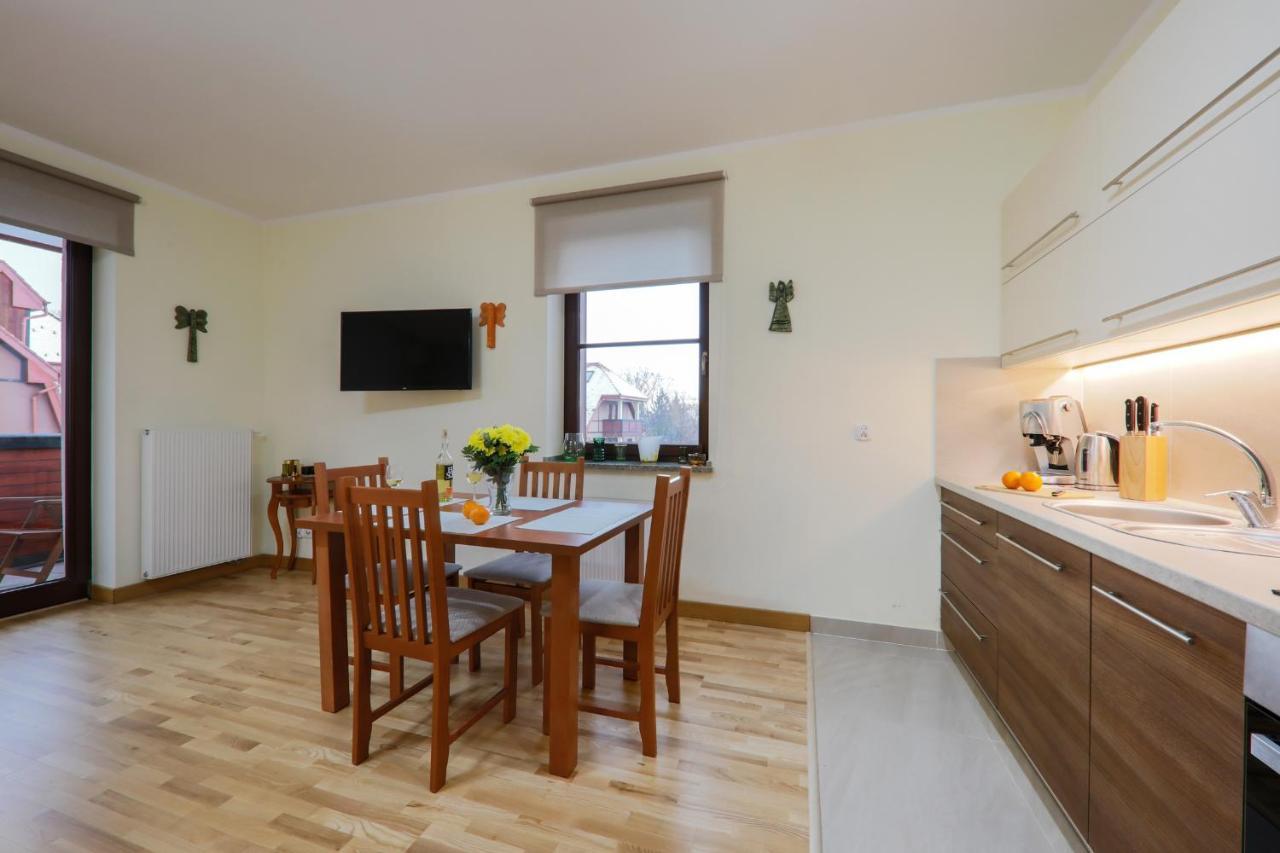 Parkowa Polana Myweek Apartment Polanica-Zdroj Bilik gambar